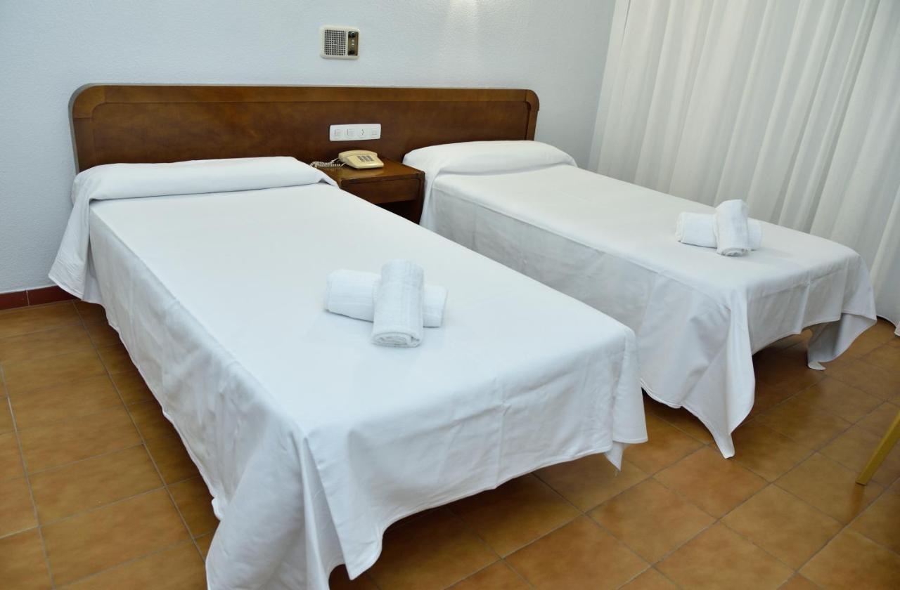 Hotel Sierra De Arcos Andorra Bagian luar foto