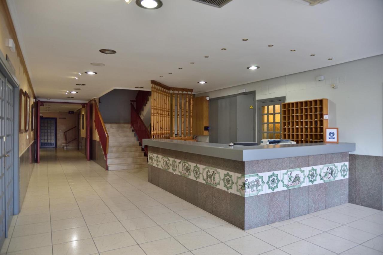 Hotel Sierra De Arcos Andorra Bagian luar foto