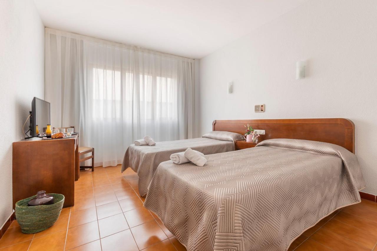 Hotel Sierra De Arcos Andorra Bagian luar foto