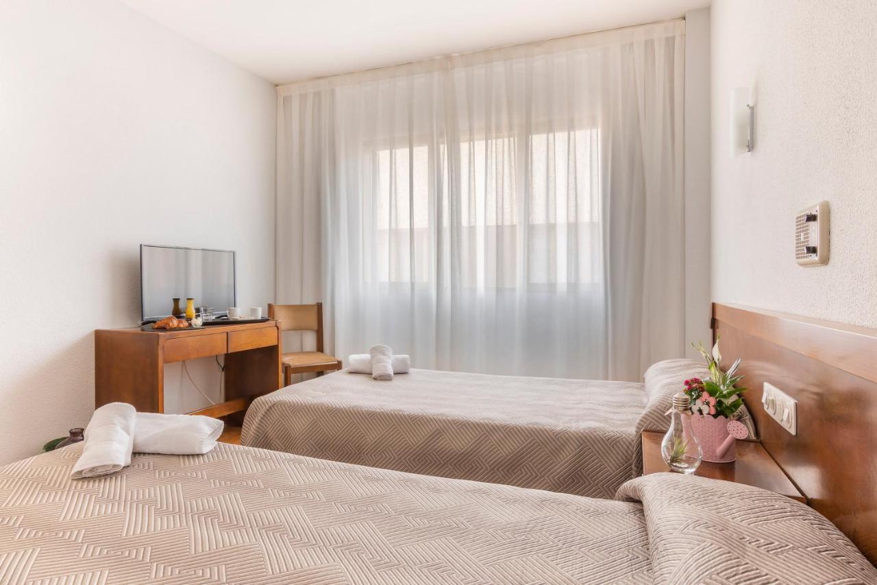 Hotel Sierra De Arcos Andorra Bagian luar foto