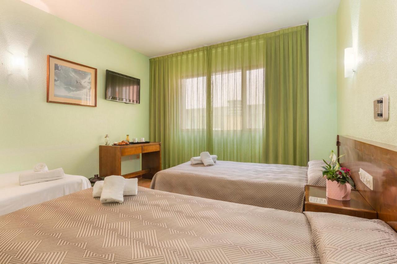 Hotel Sierra De Arcos Andorra Bagian luar foto